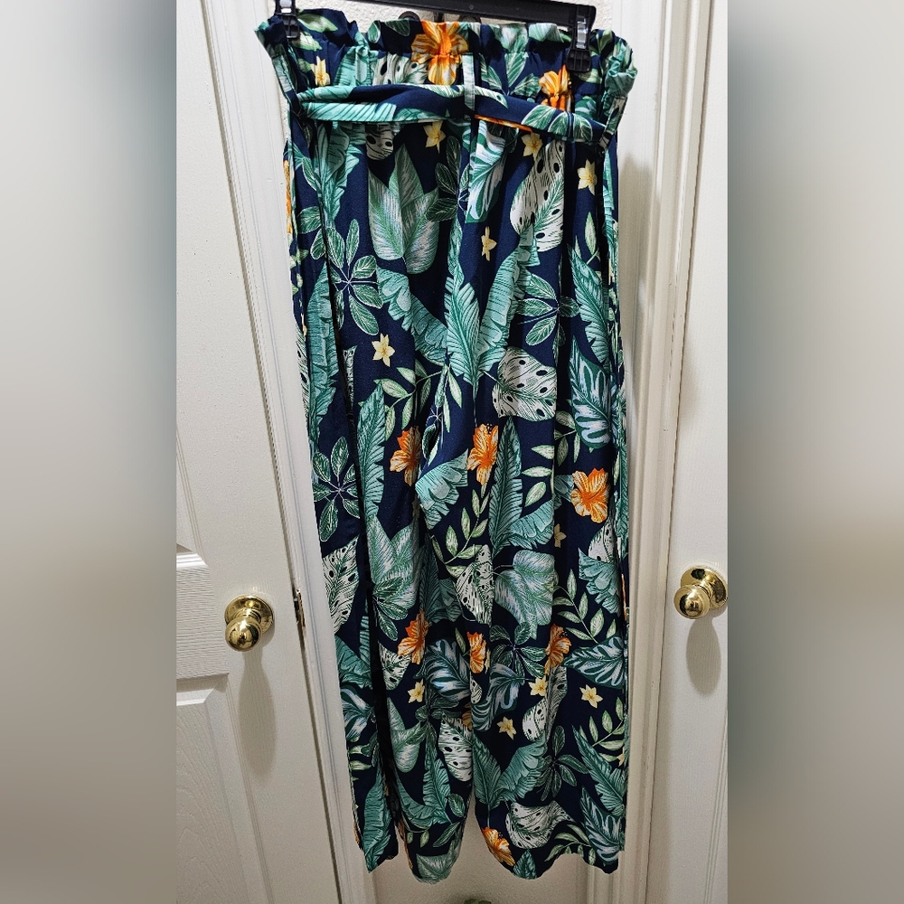 Floral Elastic Waist Wide Legged Pants Size 1X Removable Belt Navy & Green EUC - Picture 5 of 9
